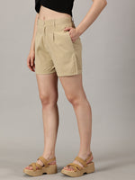 Load image into Gallery viewer, The daily beige High-rise shorts
