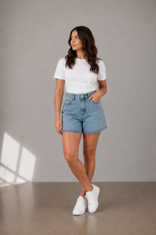 The All-Day High Waisted Denim shorts Mid wash (CURVY)