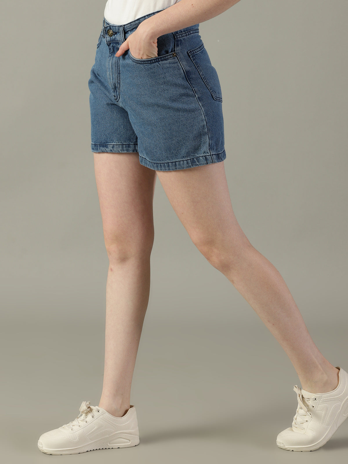 The All-Day High Waisted Denim shorts Mid wash
