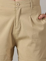 Load image into Gallery viewer, The daily beige High-rise shorts
