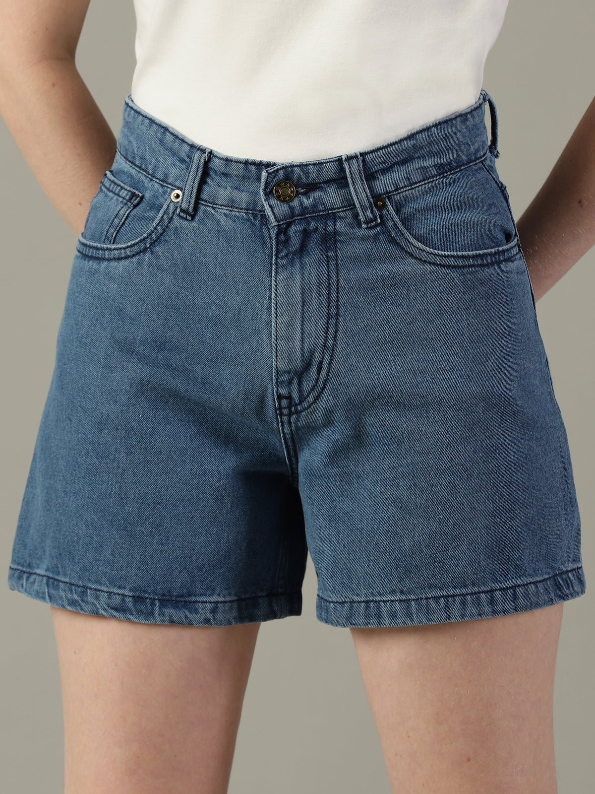 The All-Day High Waisted Denim shorts Mid wash