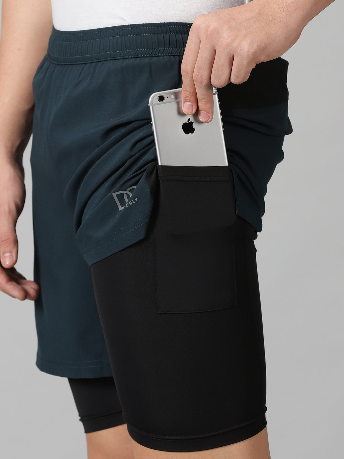 Dares Only Bistro Lake Hybrid Run Shorts