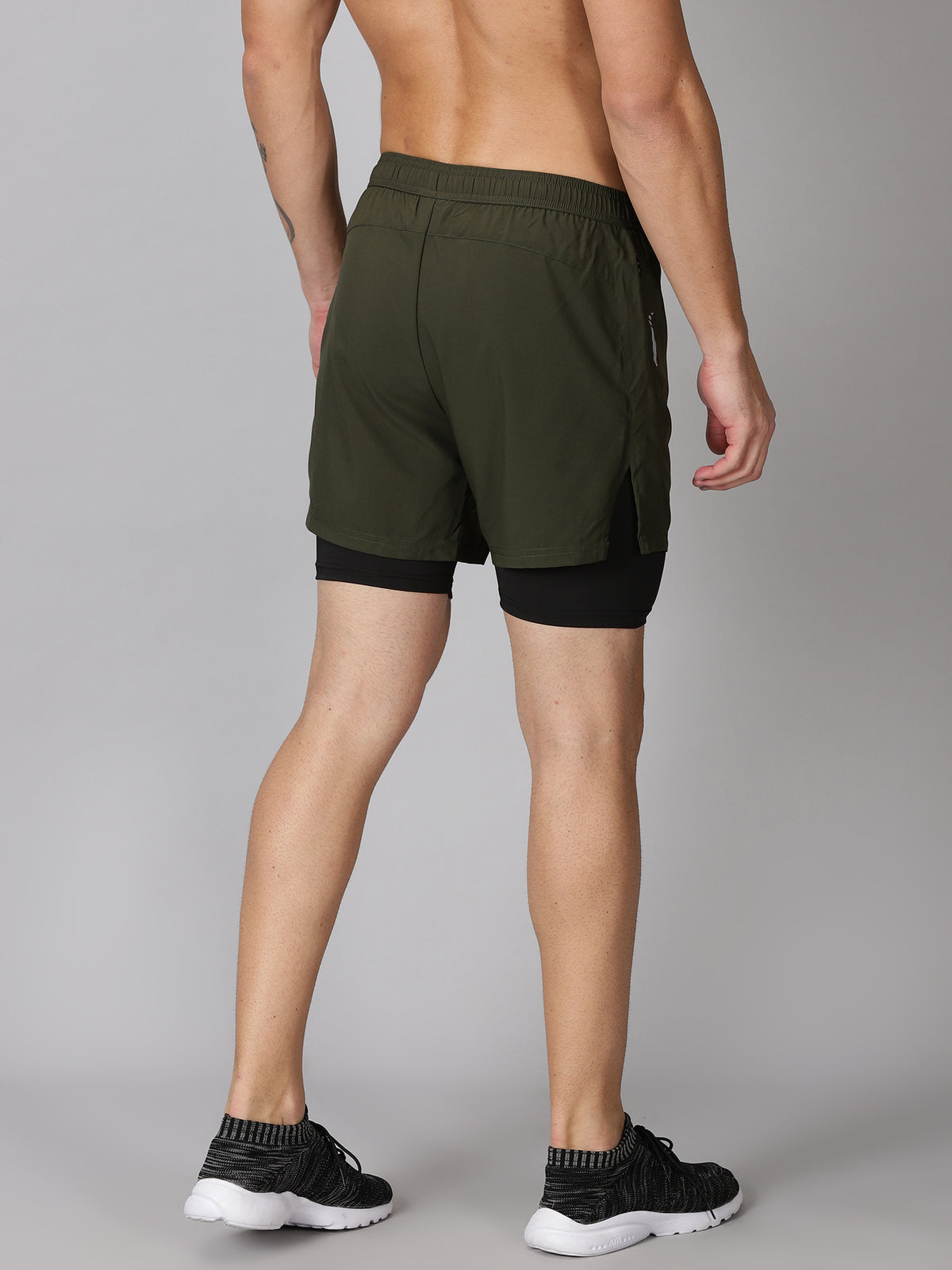 Dares Only Night Cargo Hybrid Run Shorts
